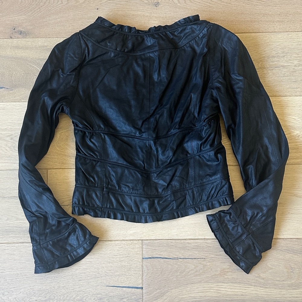 Emporio Armani Black Leather Ruffled Crop Jacket - Picture 2 of 3